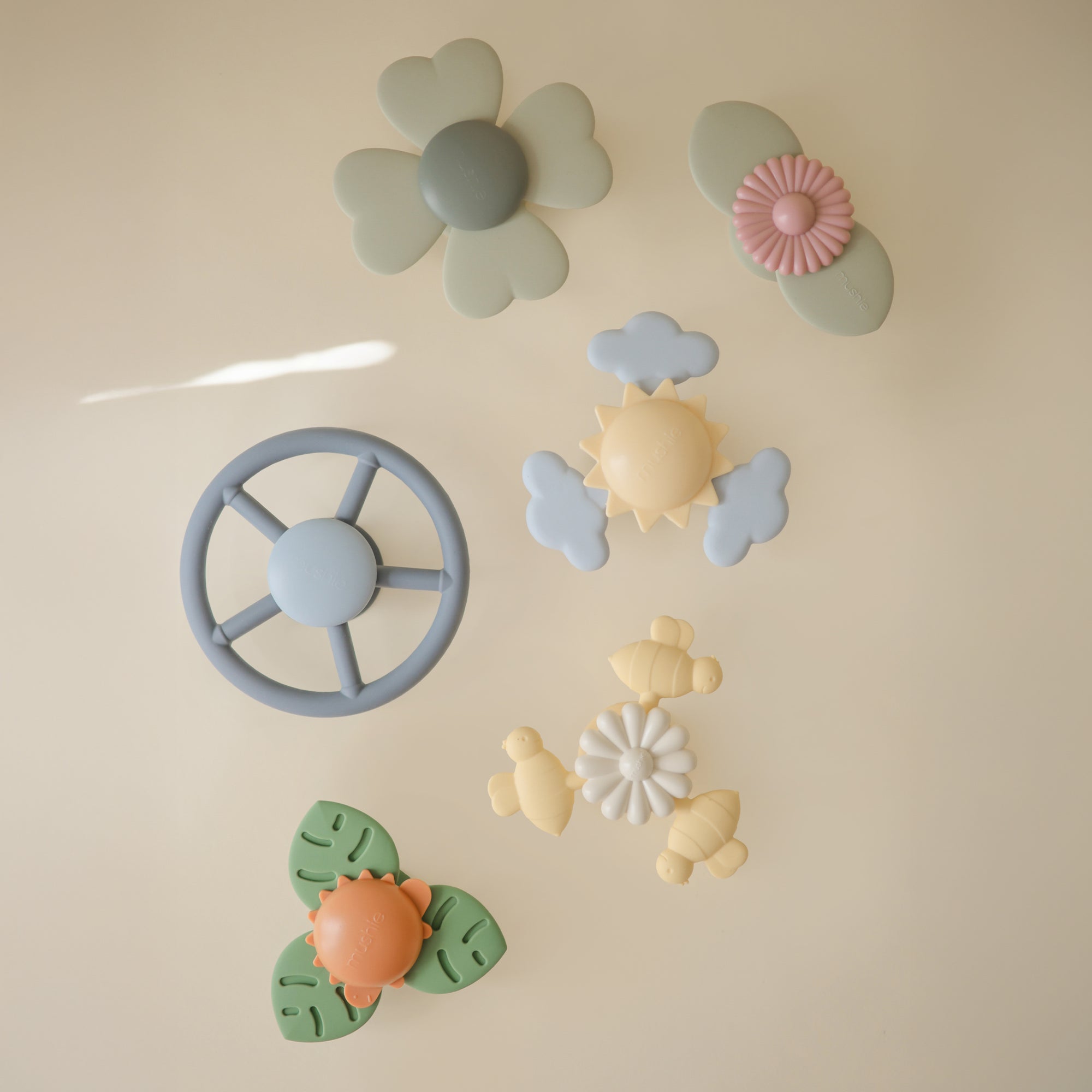 Bee Suction Spinner Toy