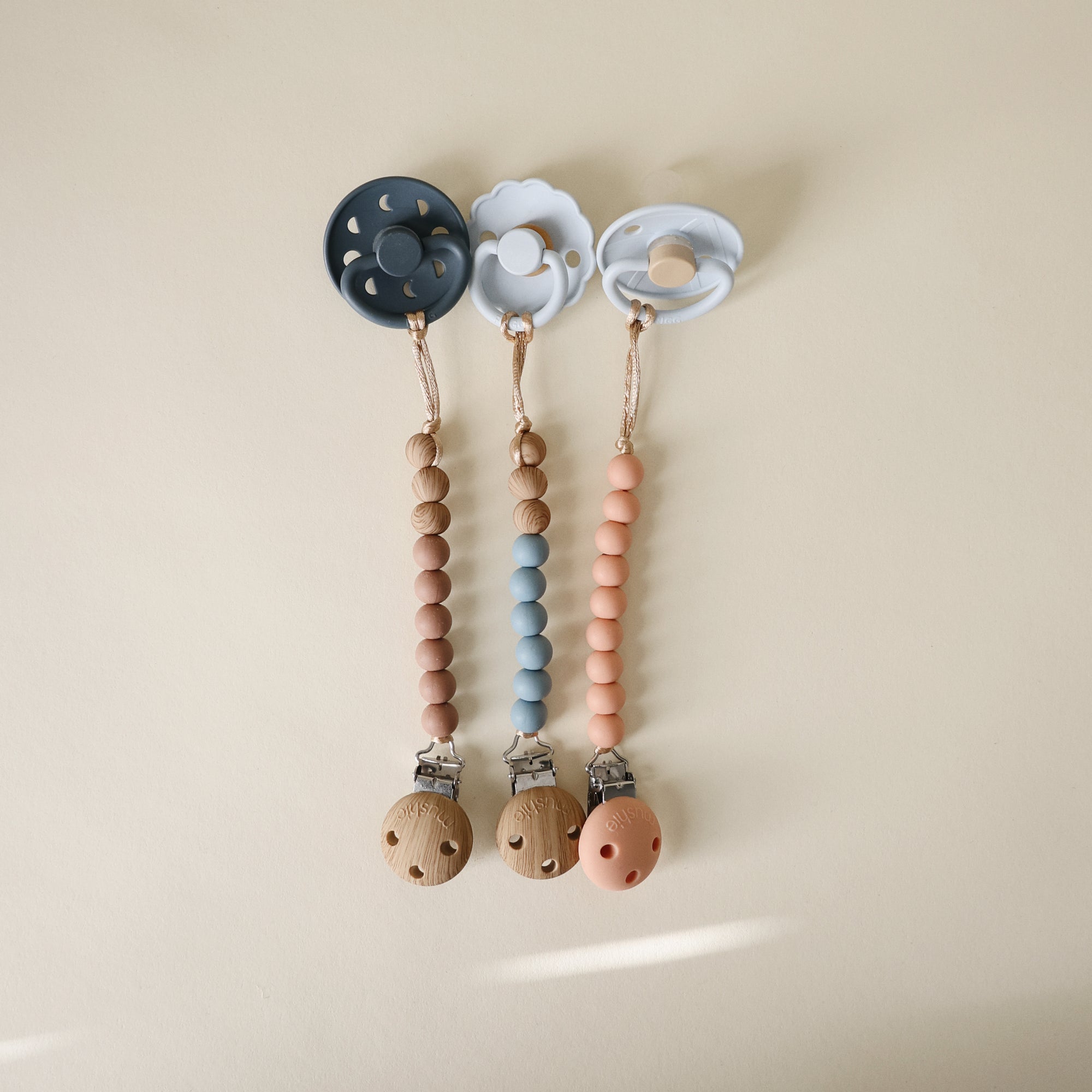 Silicone Pacifier Clip | Hera